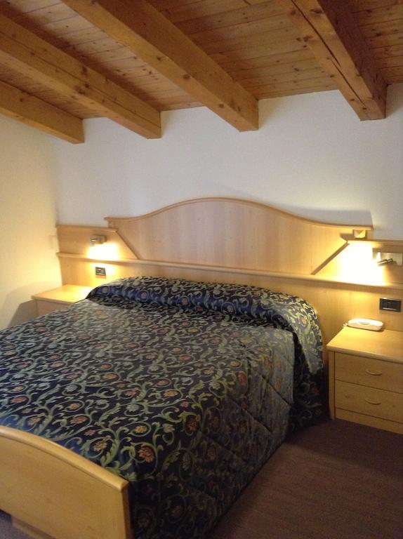 Hotel Ai Pini Vigo di Fassa Kültér fotó