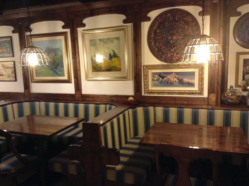Hotel Ai Pini Vigo di Fassa Kültér fotó