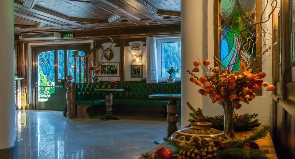 Hotel Ai Pini Vigo di Fassa Kültér fotó