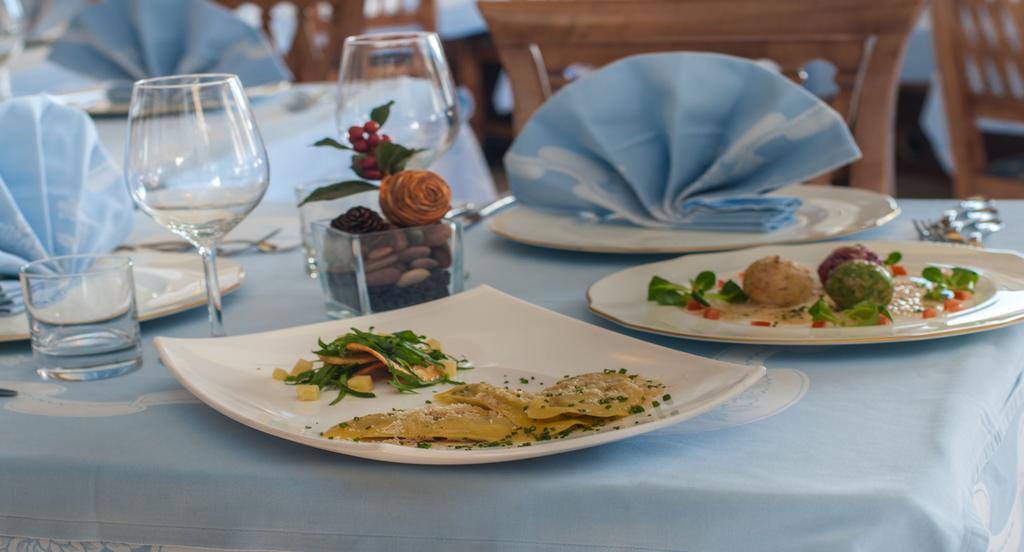 Hotel Ai Pini Vigo di Fassa Kültér fotó